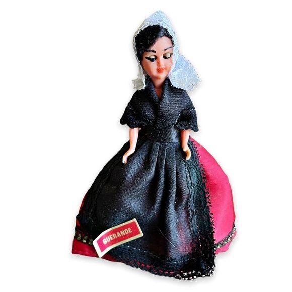 Vintage French Costume Doll from the Town of  Guérande/ Loire Atlantique - Picture 1 of 7